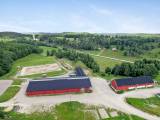 Hästgård/Komplett ridanläggning Hästgård/Komplett ridanläggning